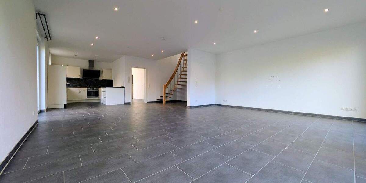 Einfamilienhaus Kaiserslautern Innenstadt - 4 Zimmer, 166 m&sup2;, 518.000&euro; | Angebot:25607975