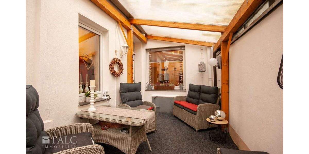 Mehrfamilienhaus, Wohnhaus Düren Distelrath - 8 Zimmer, 246 m&sup2;, 359.000&euro; | Angebot:25696383