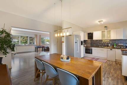 Haus Schwalbach am Taunus - 1 Zimmer, 295 m&sup2;, 1.249.000&euro; | Angebot:25687286