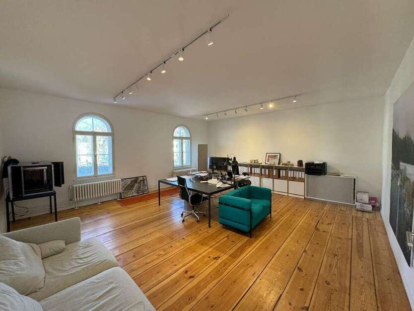 Büro in Berlin 2.436 € 157 m²