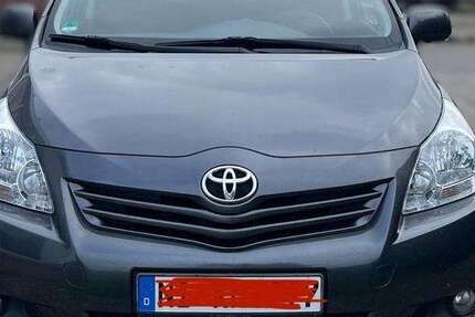 Toyota Verso 252.100 km 5.650 € Hoya 27318