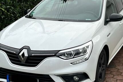 Renault Megane 140.069 km 8.599 &euro; Molzhain 57520