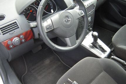 Opel Astra 29.000 km 7.900 € Caan 56237