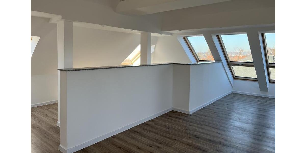 Dachgeschoßwohnung Dresden Cotta - 5 Zimmer, 120 m&sup2;, 1.500&euro; | Angebot:25422970