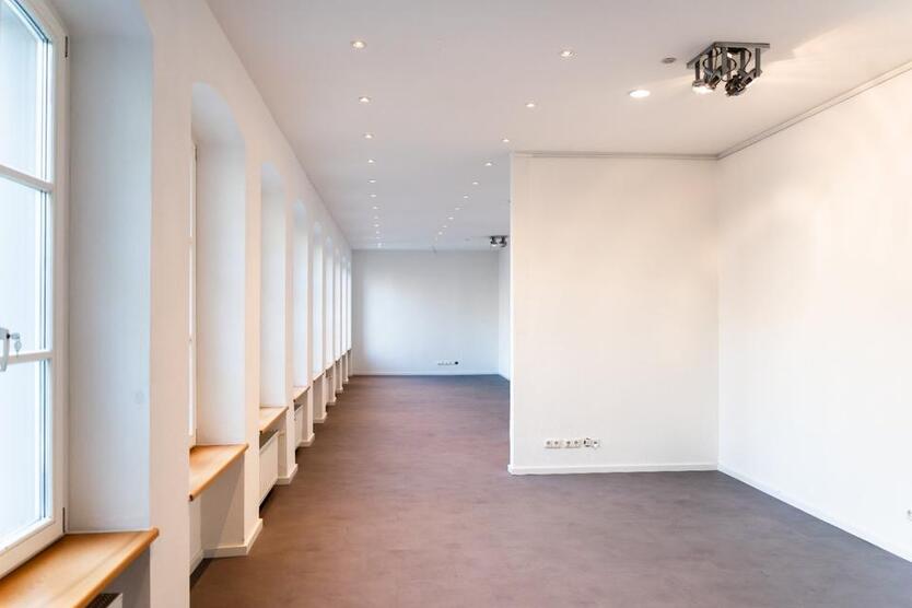 Lichtdurchflutete Fläche in der Passauer Altstadt zu vermieten zimmer