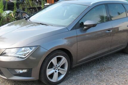 Seat Leon 324.000 km 5.950 &euro; Eisfeld 98673