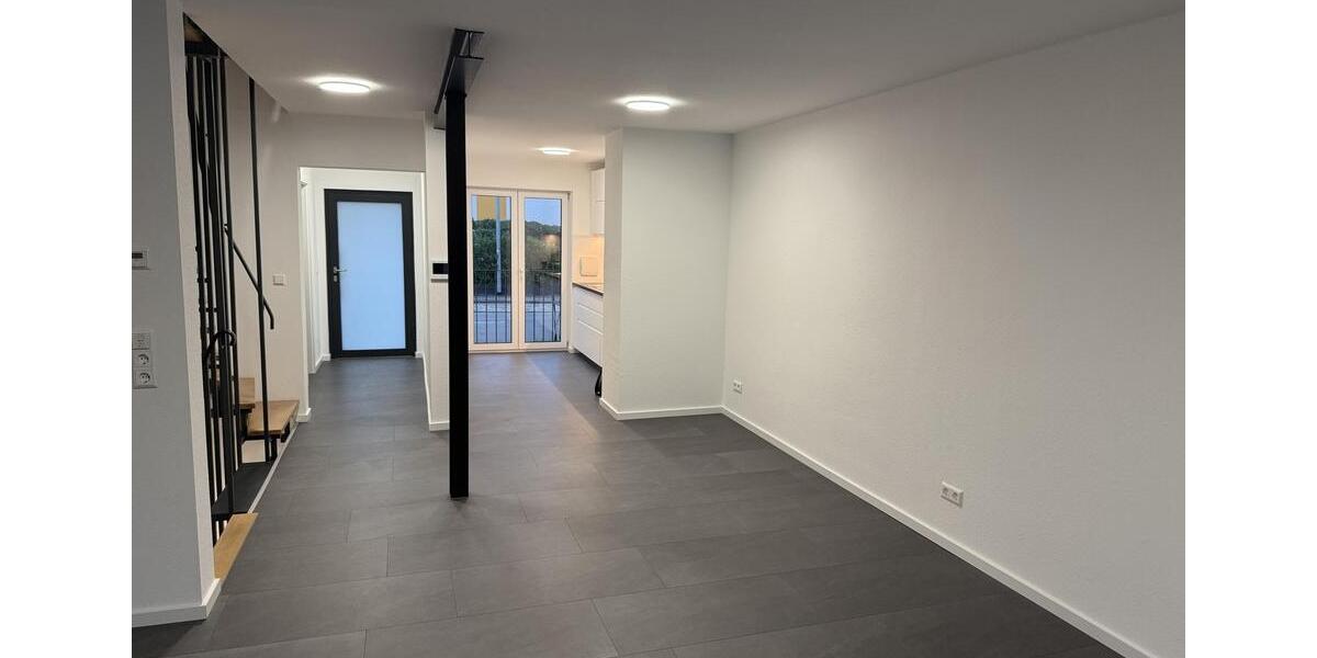 Reihenhaus Freiburg im Breisgau Haslach - 6 Zimmer, 160 m&sup2;, 3.250&euro; | Angebot:25361243