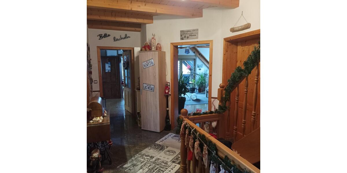 Etagenwohnung Herrieden - 3 Zimmer, 150 m&sup2;, 1.080&euro; | Angebot:24246228