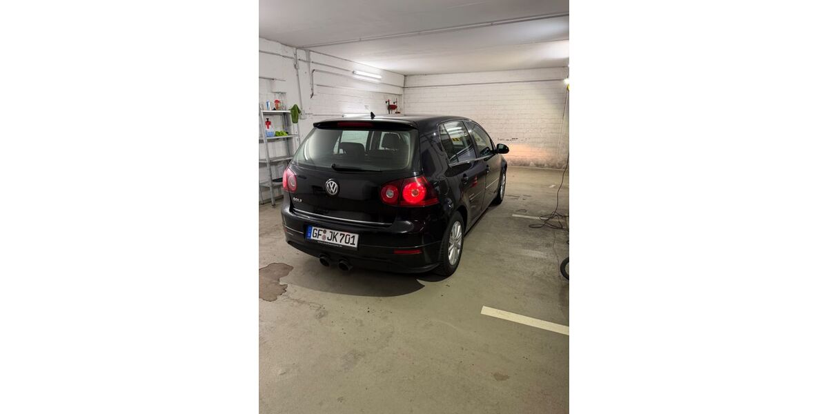 VW Golf 220.000 km 3.900 &euro; Hillerse 38543
