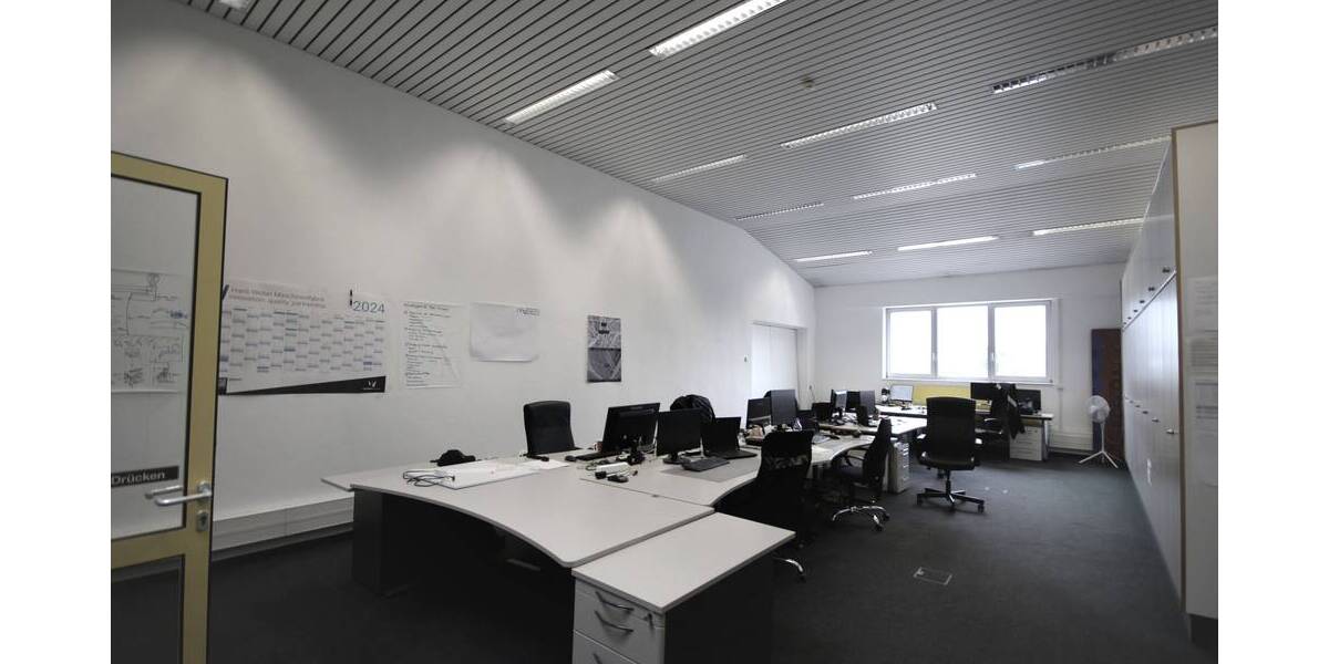 Gewerbeobjekt Landshut Industriegebiet - 2 Zimmer, 286 m&sup2;, 1.500&euro; | Angebot:19335785