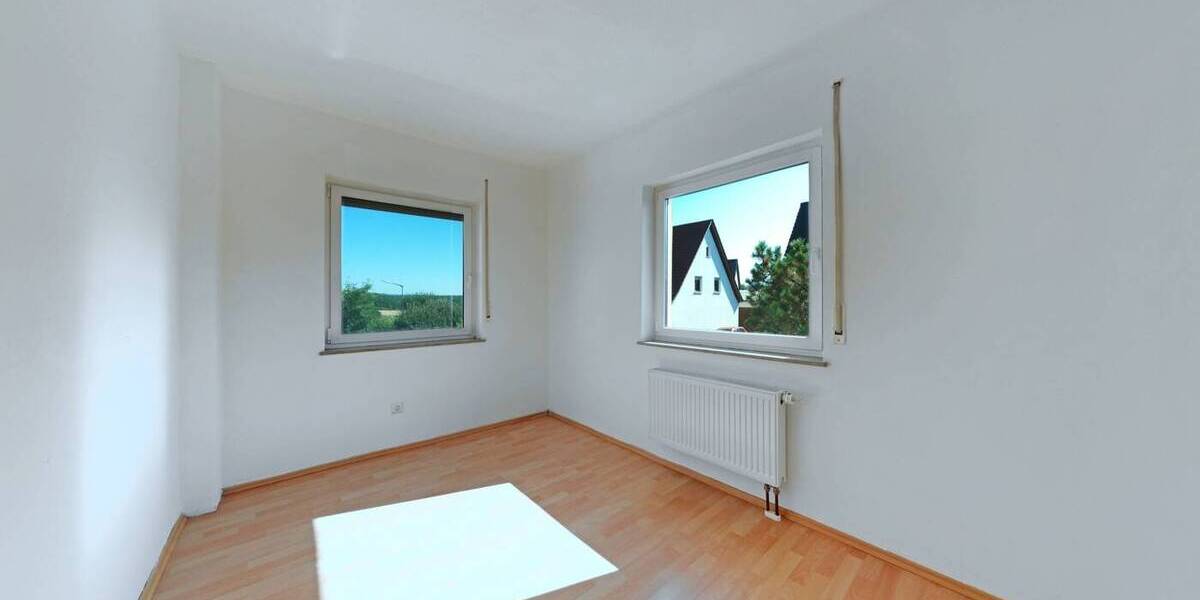 Mehrfamilienhaus, Wohnhaus Burgthann / Unterferrieden Unterferrieden - 6 Zimmer, 146 m&sup2;, 290.000&euro; | Angebot:26358336