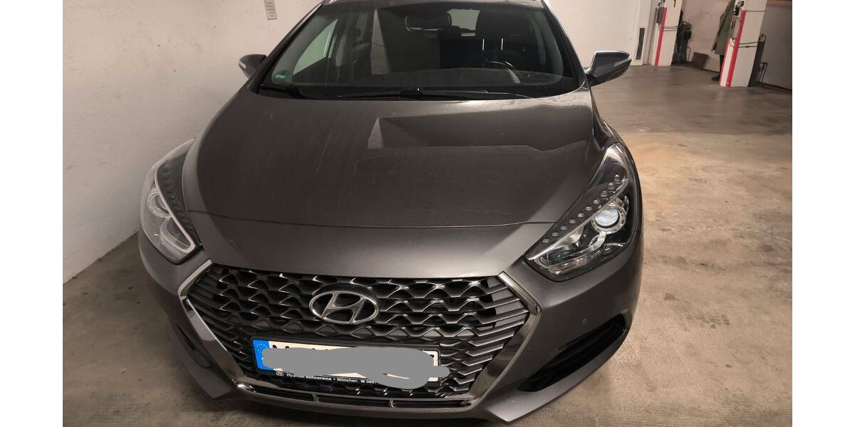 Hyundai i40 115.150 km 10.300 € München 80807