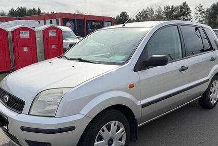 Ford Fusion 192.000 km 1.100 &euro; Velten 16727
