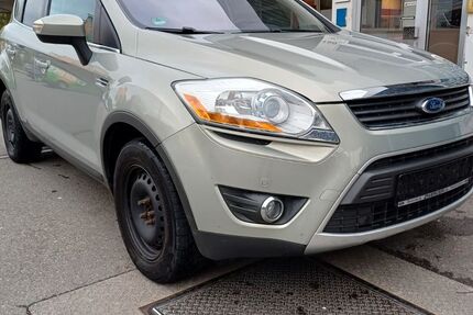 Ford Kuga 166.460 km 5.890 &euro; Tettnang 88069