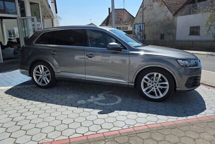 Audi Q7 233.385 km 21.790 &euro; Aichach Klingen 86551