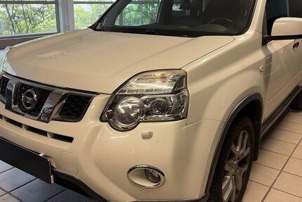 Nissan X-Trail 99.500 km 11.990 &euro; Großbottwar 71723
