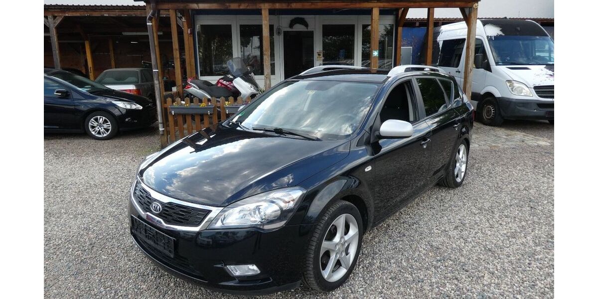 Kia ceed Sportswagon 97.080 km 3.990 &euro; Dresden 01219