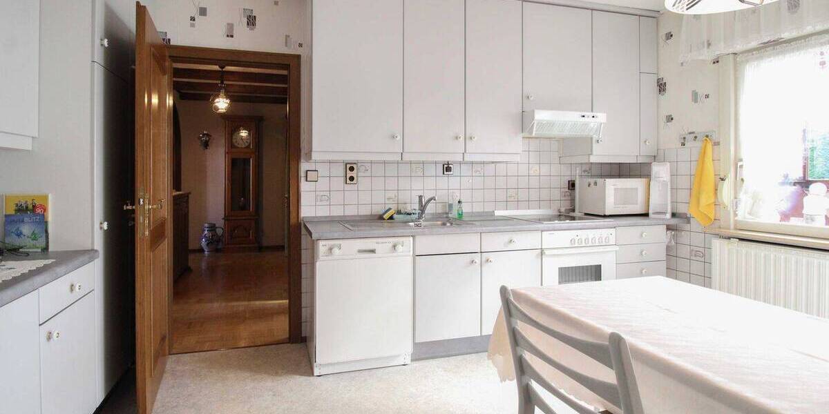 Einfamilienhaus Paderborn Sennelager - 8 Zimmer, 243 m&sup2;, 595.000&euro; | Angebot:26826411