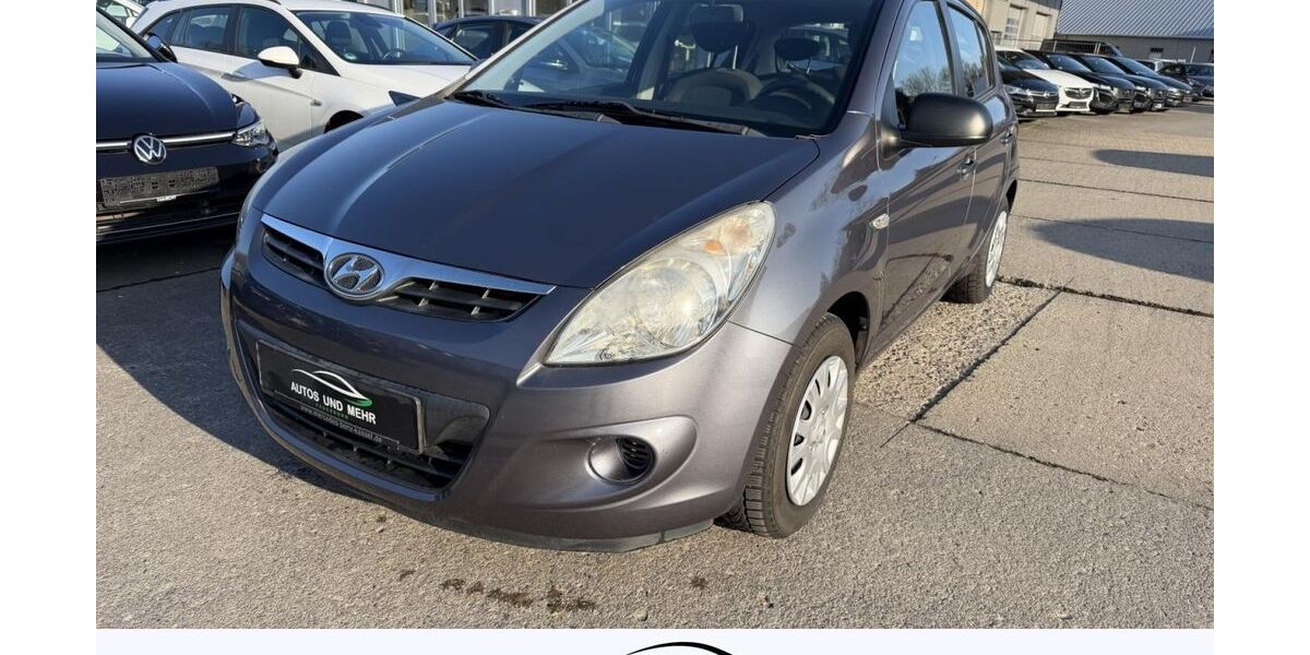 Hyundai i20 144.000 km 2.799 &euro; Paderborn 33100