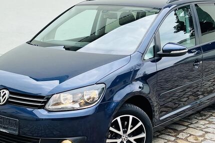 VW Touran 204.394 km 5.490 € Dresden 01257