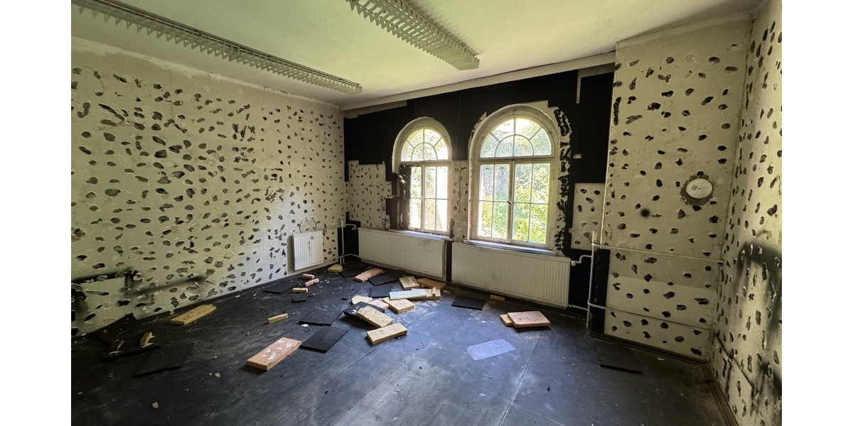 ehemaliges Pionierhaus - Sanierungsobjekt - - Mehrfamilienhaus, Wohnhaus Gera Pforten | Angebot:27083172