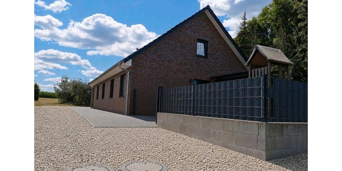 Einfamilienhaus Rötgesbüttel - 5 Zimmer, 150 m&sup2;, 470.000&euro; | Angebot:27301351