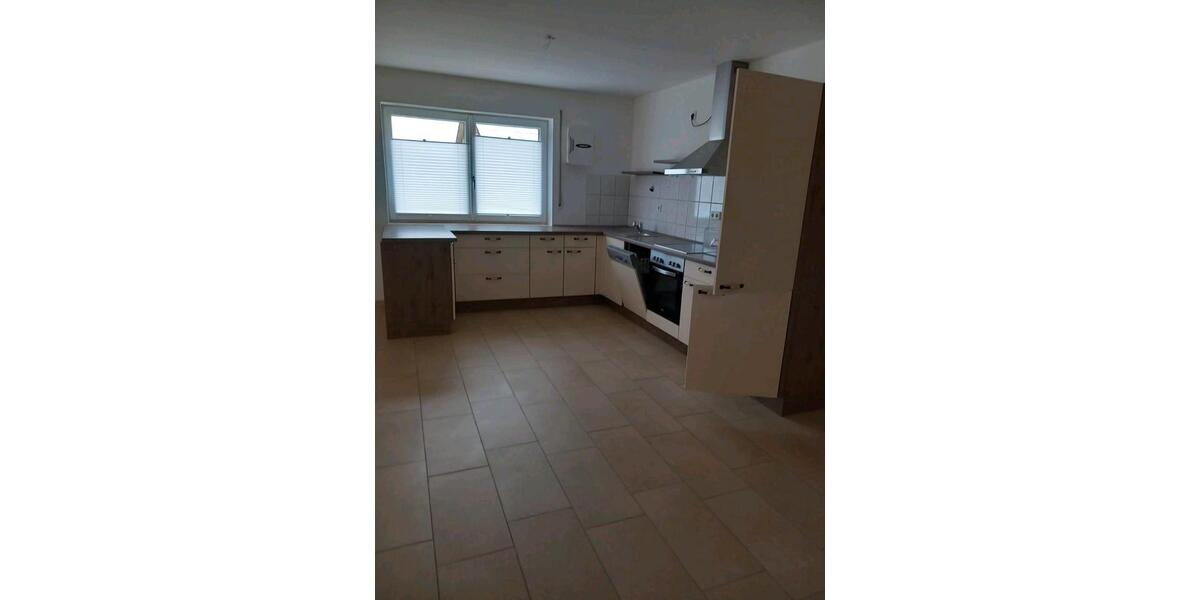 3 Zimmer Wohnung mit großer Terrasse 3 zimmer