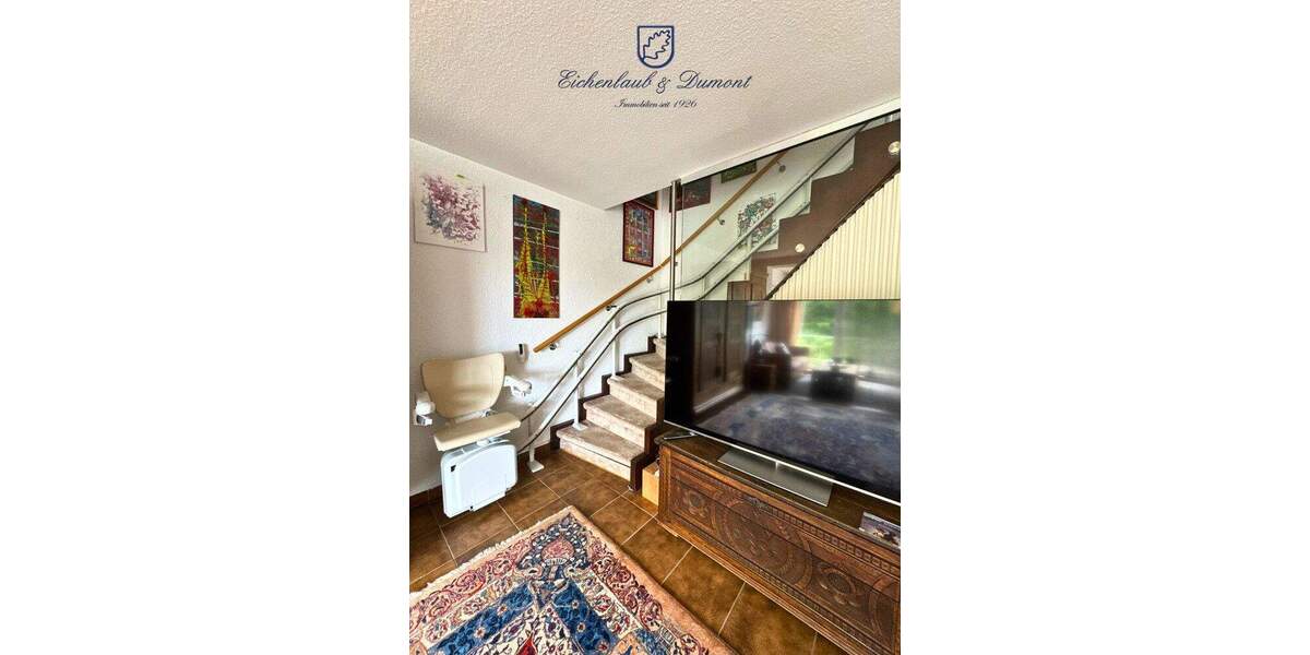 Einfamilienhaus mit Wintergarten, Garage + parkähnlichem Garten 6 zimmer