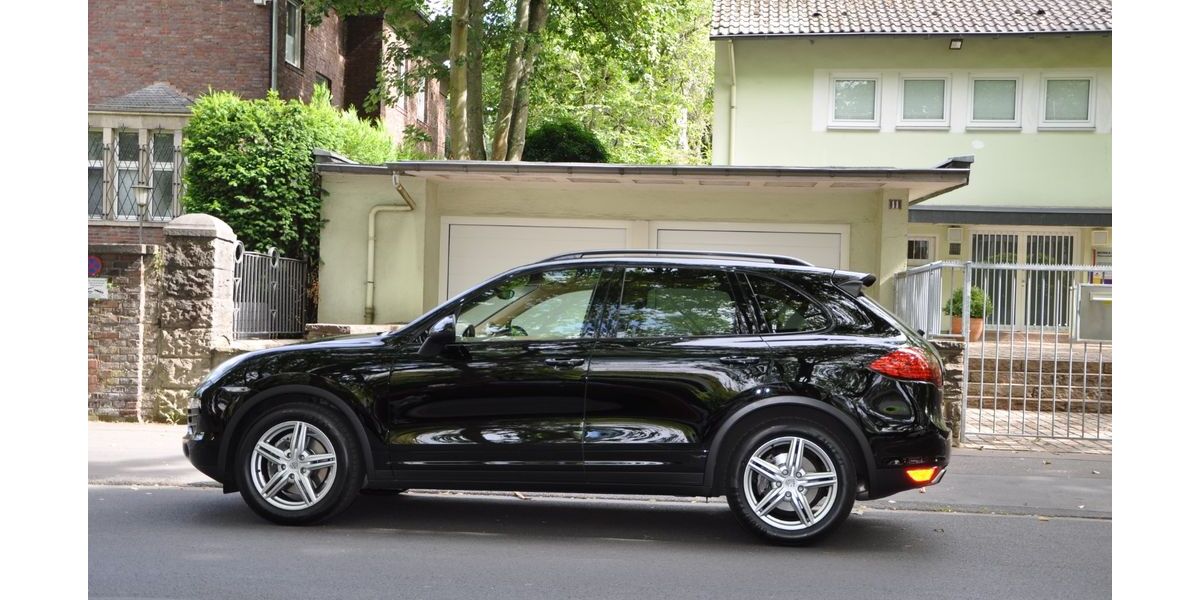 Porsche Cayenne 199.000 km 19.350 &euro; köln 50968