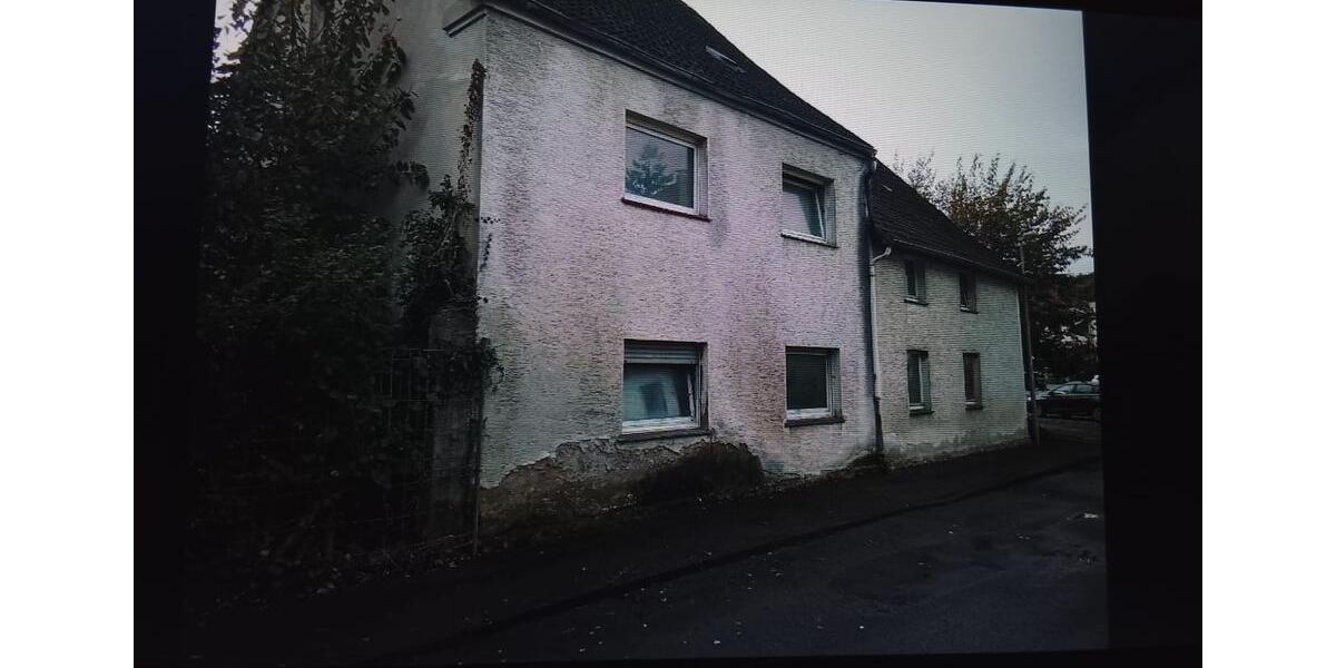 Mehrfamilienhaus, Wohnhaus Bad Driburg - 6 Zimmer, 280 m&sup2;, 75.000&euro; | Angebot:26939959