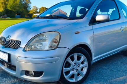 Toyota Yaris 215.000 km 750 € Stuttgart 70437