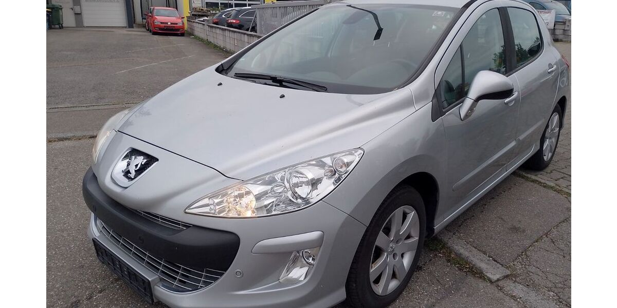 Peugeot 308 183.000 km 2.990 &euro; Ludwigsburg 71642