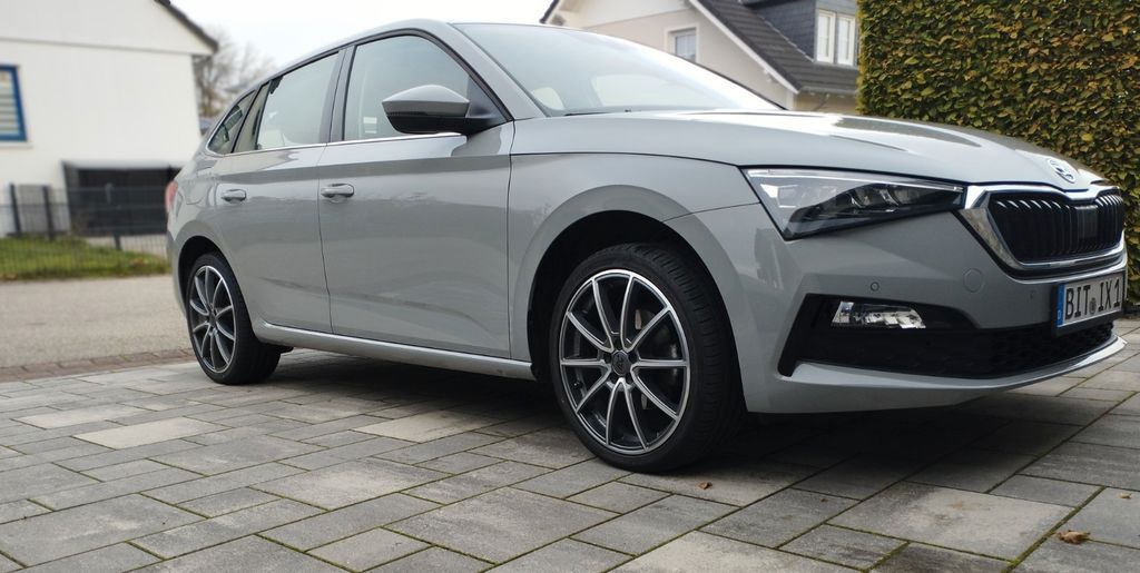 Skoda Scala 60.000 km 18.250 € Badem 54657