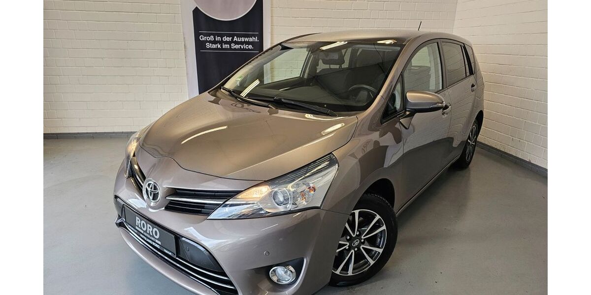 Toyota Verso 116.300 km 13.300 &euro; Lippstadt 59557