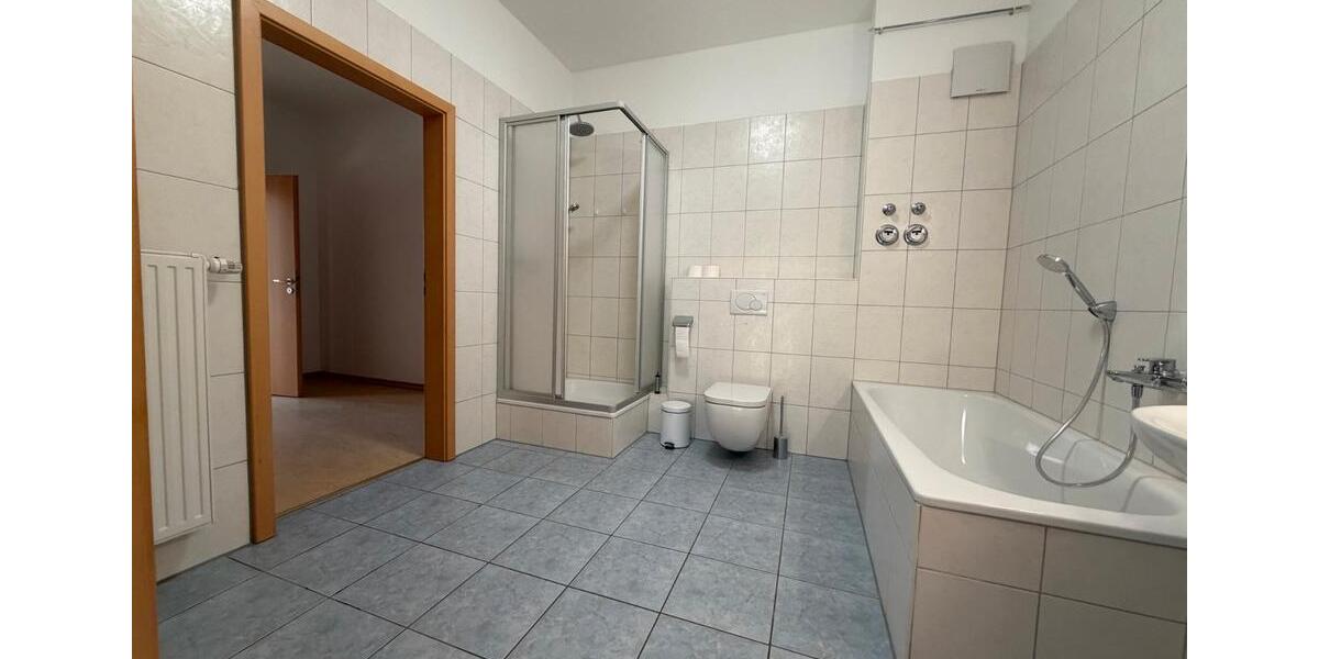 Etagenwohnung Neuötting - 2 Zimmer, 92 m&sup2;, 860&euro; | Angebot:26675800