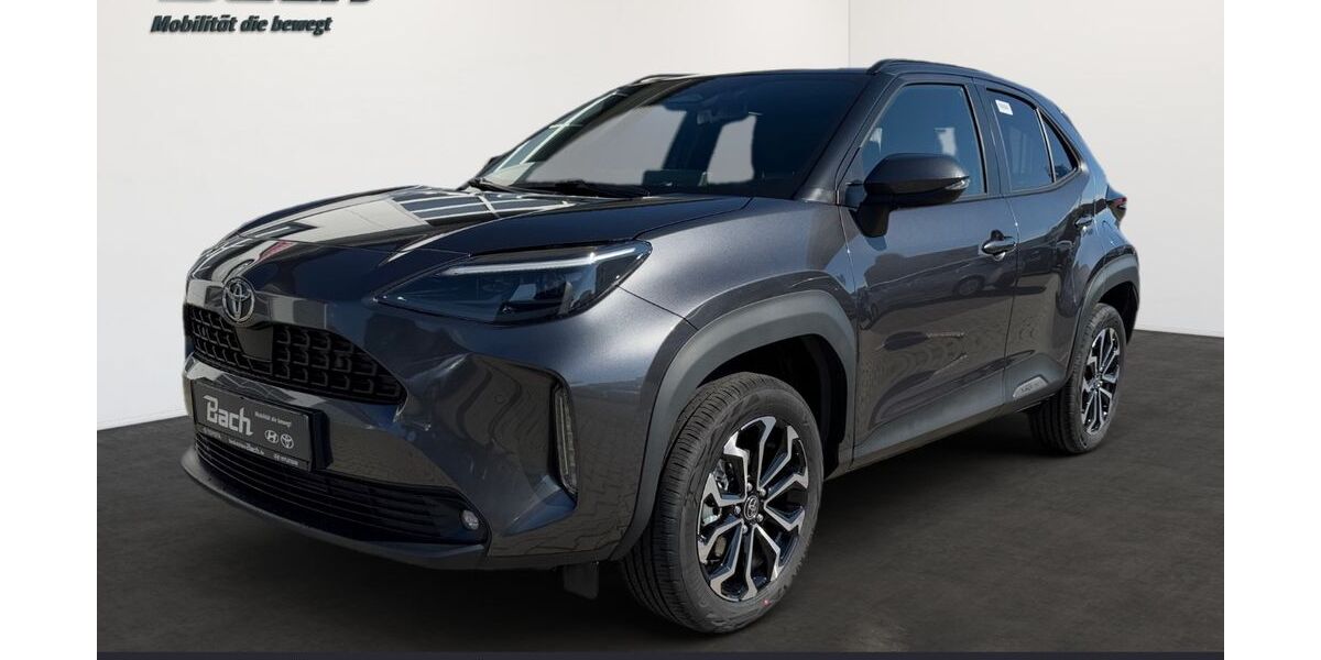 Toyota Yaris Cross 2.500 km 31.590 &euro; Überlingen 88662