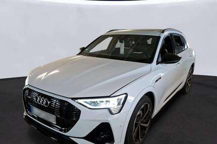 Audi e-tron 27.216 km 33.990 &euro; Hamburg 22047