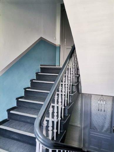 Gemütliche Dachgeschoss-Wohnung mit Kaminanschluss und begehbarem Kleiderschrank! 3 zimmer