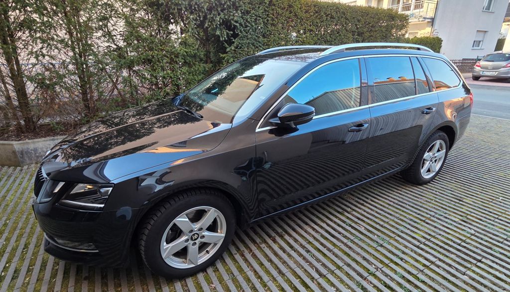 Skoda Octavia 88.950 km 16.000 &euro; Erlangen 91056