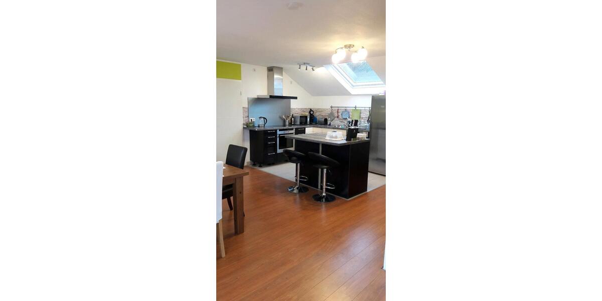 Dachgeschoßwohnung Erlenbach am Main - 5 Zimmer, 18 m&sup2;, 300&euro; | Angebot:26067072