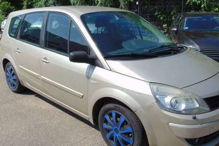 Renault Scenic 174.000 km 1.701 € Meissen 01662