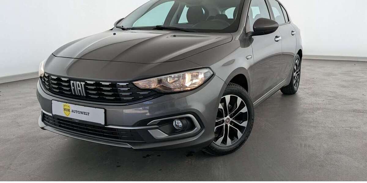 Fiat Tipo 89.500 km 12.990 &euro; Düsseldorf 40599