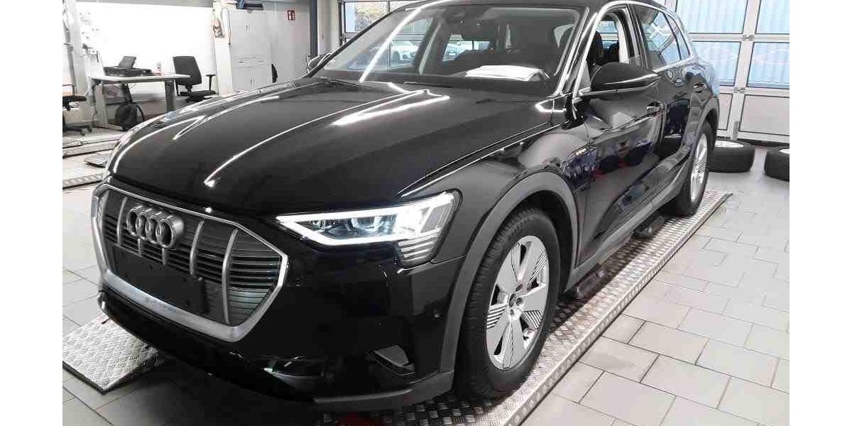Audi e-tron 38.000 km 25.780 &euro; Bad Langensalza 99947