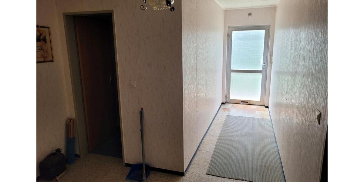 Einfamilienhaus Oberleichtersbach - 8 Zimmer, 211 m&sup2;, 189.000&euro; | Angebot:26433635