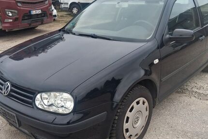 VW Golf 253.000 km 1.600 &euro; Elmshorn 25335
