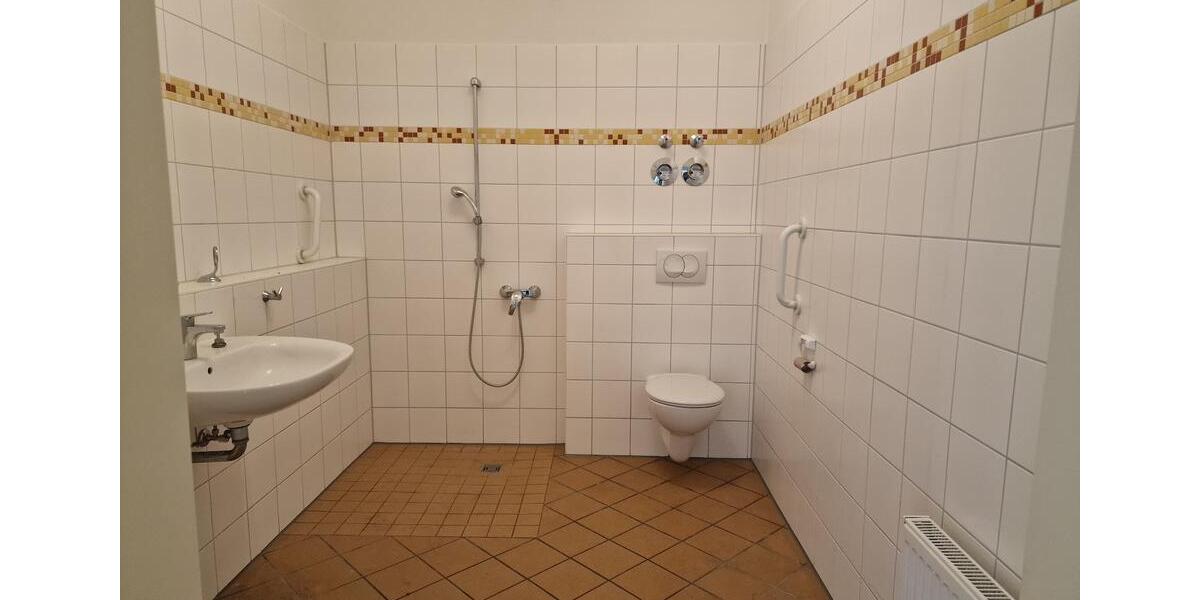 Etagenwohnung Reinfeld (Holstein) - 2 Zimmer, 67 m&sup2;, 467&euro; | Angebot:25753895