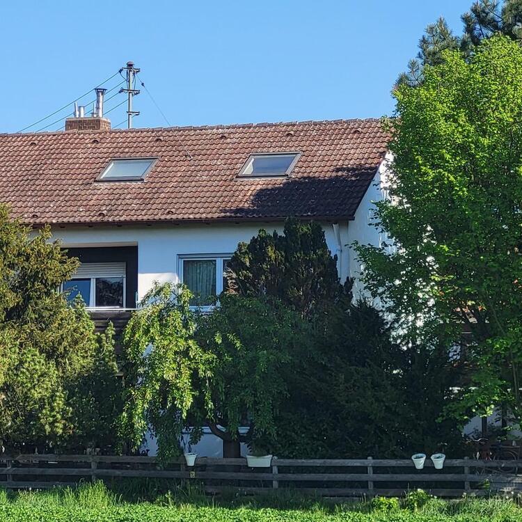Zentrumsnahe Doppelhaushälfte in Meitingen