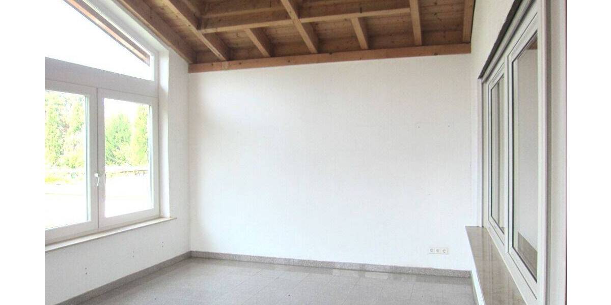 Einfamilienhaus Weisenheim am Sand - 7 Zimmer, 165 m&sup2;, 339.000&euro; | Angebot:25836943