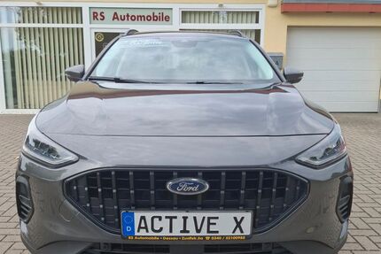 Ford Focus 19.000 km 24.990 &euro; Dessau 06847
