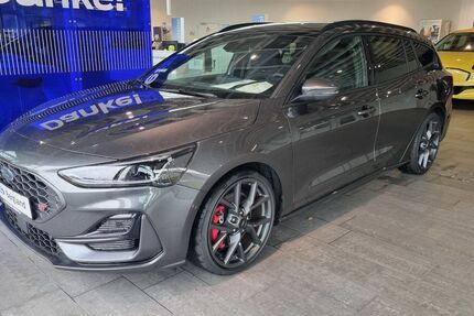 Ford Focus 2.250 km 35.990 &euro; Waldbröl 51545